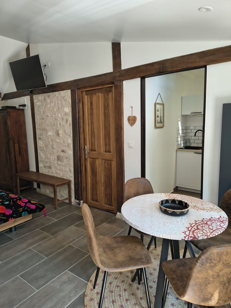 Superior Cottage | Private kitchen | Fridge, microwave, stovetop, espresso maker