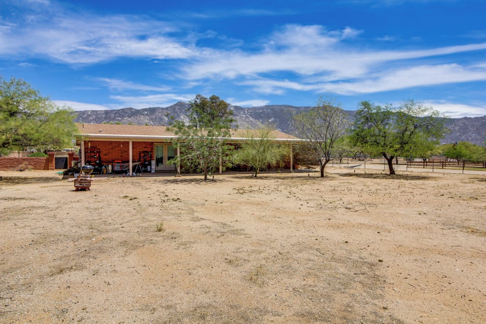 Single-Story House | Self Check-In | 7 Mi to the Preserve Golf Club