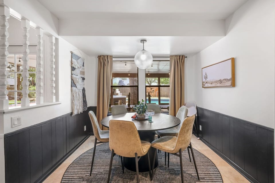 Enjoy extended dining with a cozy table set for 6—perfect for meals, games, or simply hanging out together.

