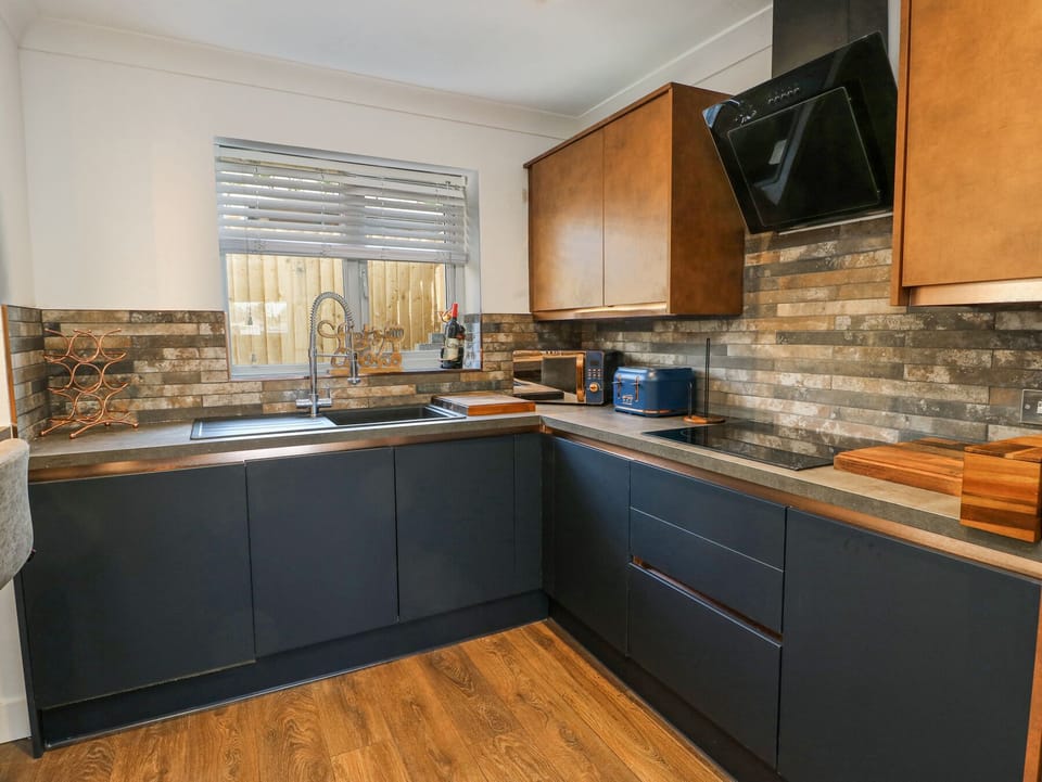Fridge, microwave, dishwasher, toaster