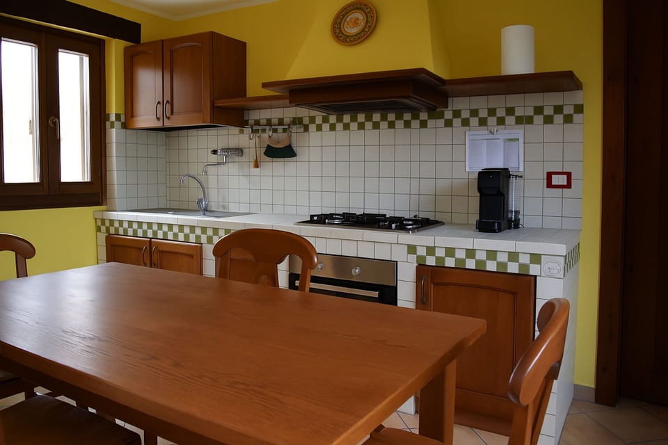 Autumn, Kitchen, Spring, Summer