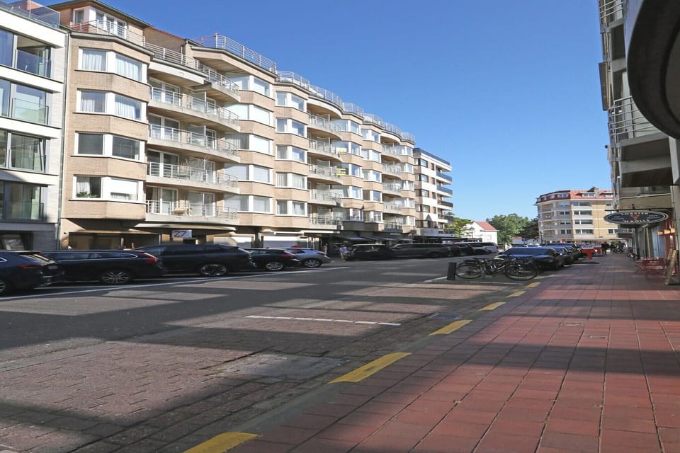 Immediate Surroundings [summer] (<1 km)