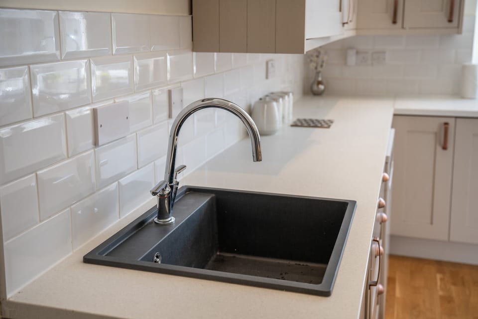 Dishwasher, cookware/dishes/utensils