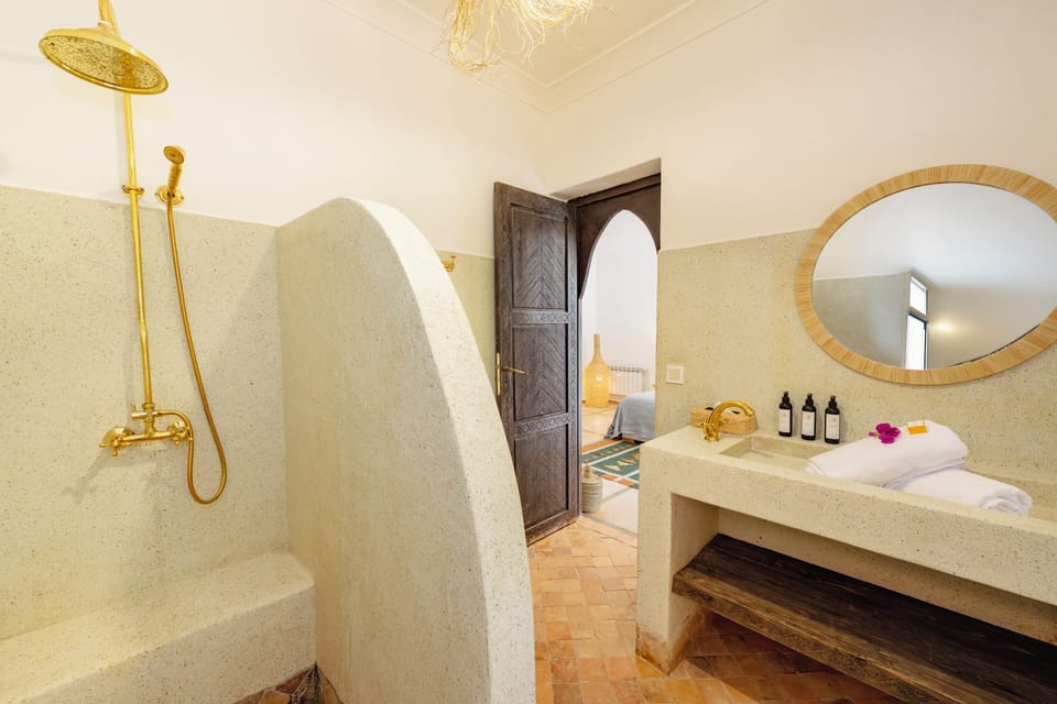 Junior Double Room, Garden View | In-room safe, free WiFi