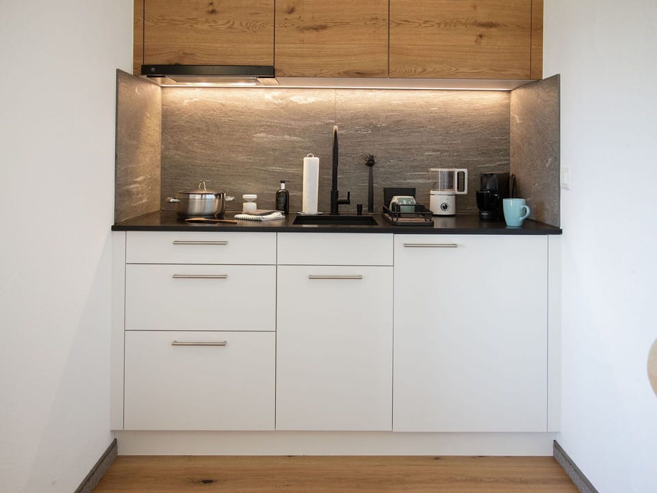 Kitchen, Countertop, Interior Design, Kitchen Appliance, Wood, Cabinetry, Furniture, Flooring, Lighting, Home