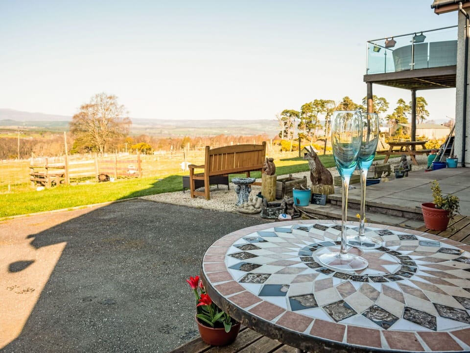 Shrub, Residential Area, Home, Estate, Garden, Lawn, Landscaping, Yard, Mansion, Villa