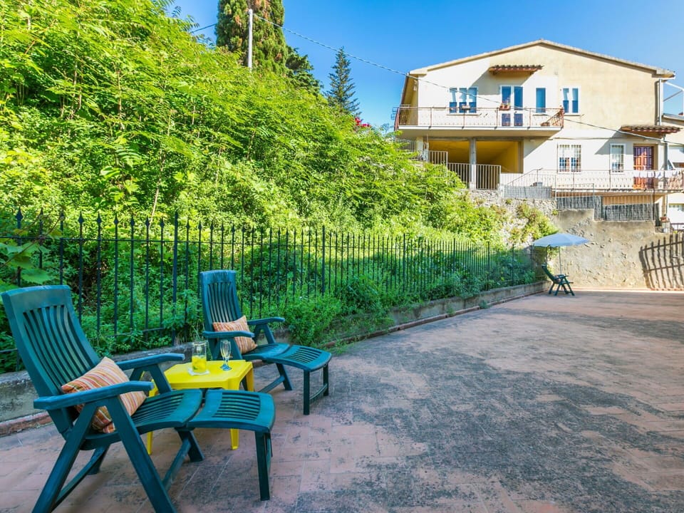 Shrub, Residential Area, Home, Estate, Garden, Lawn, Landscaping, Yard, Mansion, Villa
