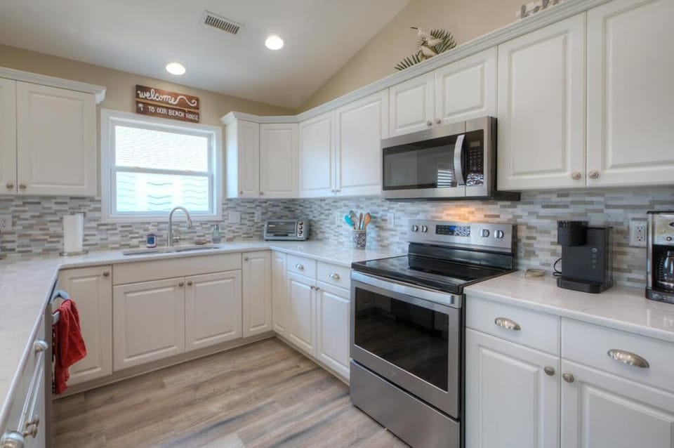 Kitchen
GW 5-22-25