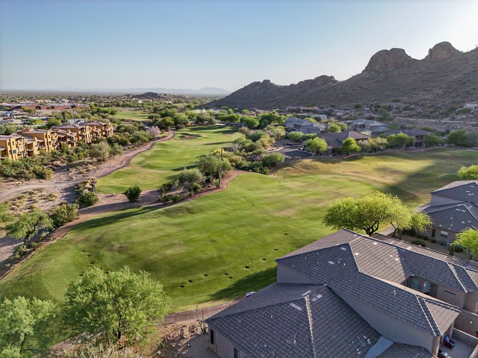 Top rated Dinosaur and Sidewinder Golf Courses are challenging for golfers of all levels.