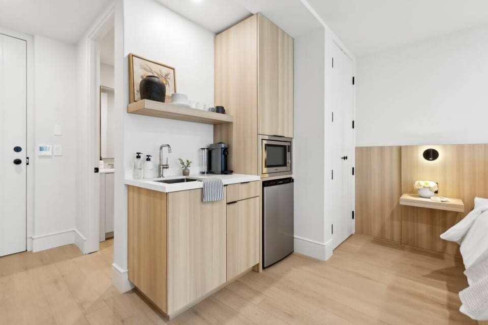 King-size bed, sleeps 2 and Kitchenette with Nespresso and Mini Fridge