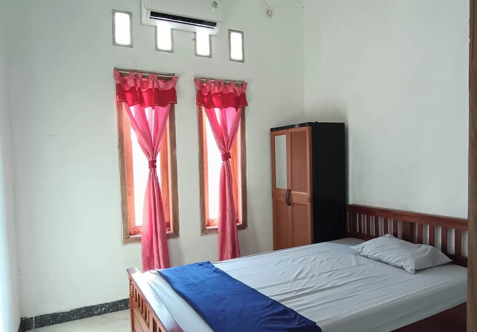 Standard Double Room, Air conditioning | Wheelchair access