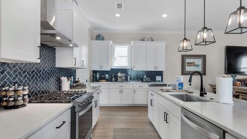 Harmony by the Bay - Kitchen Area