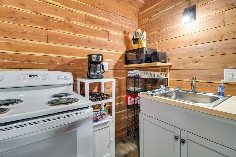 House (1 Bedroom) | Interior