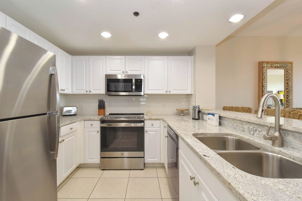 Sterling Shores 302 - Kitchen