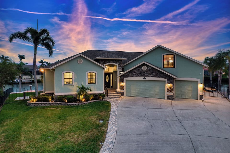 Apollos Anchor JS Vacation Rentals at Twilight