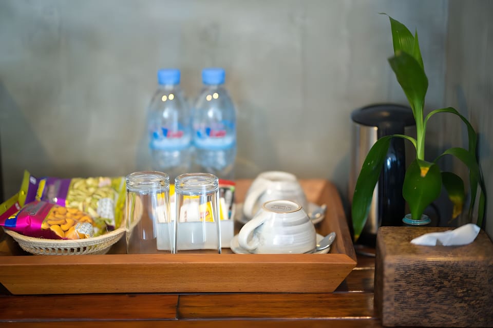 Room, 1 Bedroom, Smoking, Balcony | Food and drink