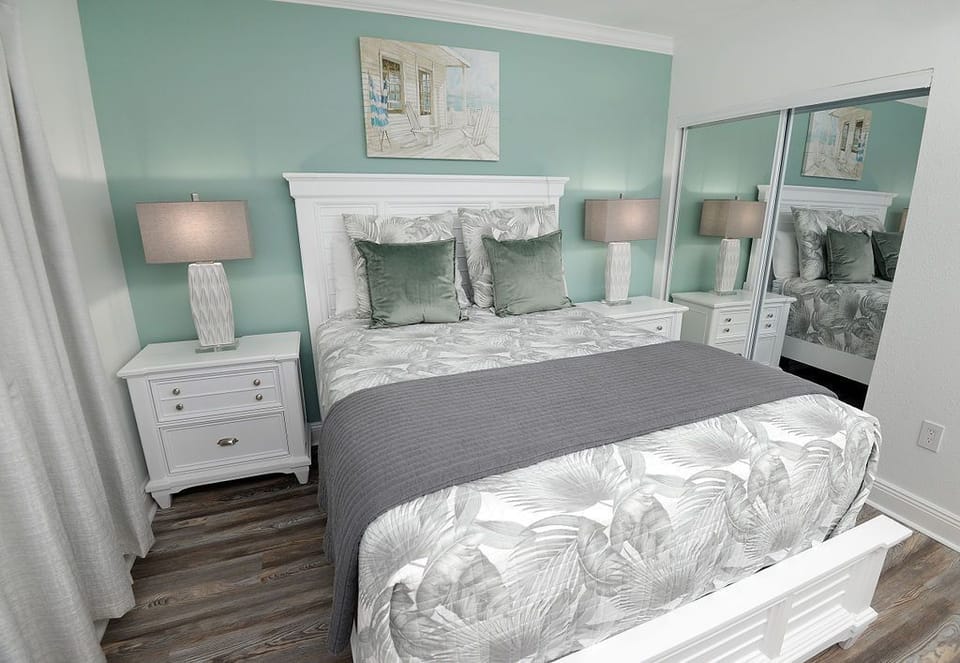 Guest bedroom