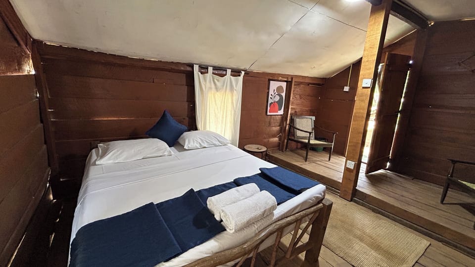 Classic Tree House, 1 Double Bed, Garden View | Blackout drapes, rollaway beds (surcharge), bed sheets