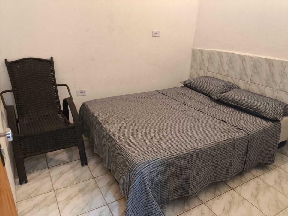 Basic Double Room | Laptop workspace, free WiFi