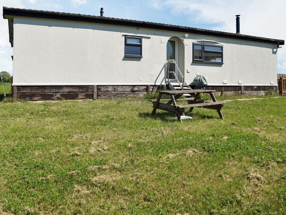Exterior | The Cabin - Rectory Farm, Northampton