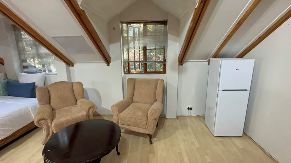 Deluxe Loft | Free WiFi
