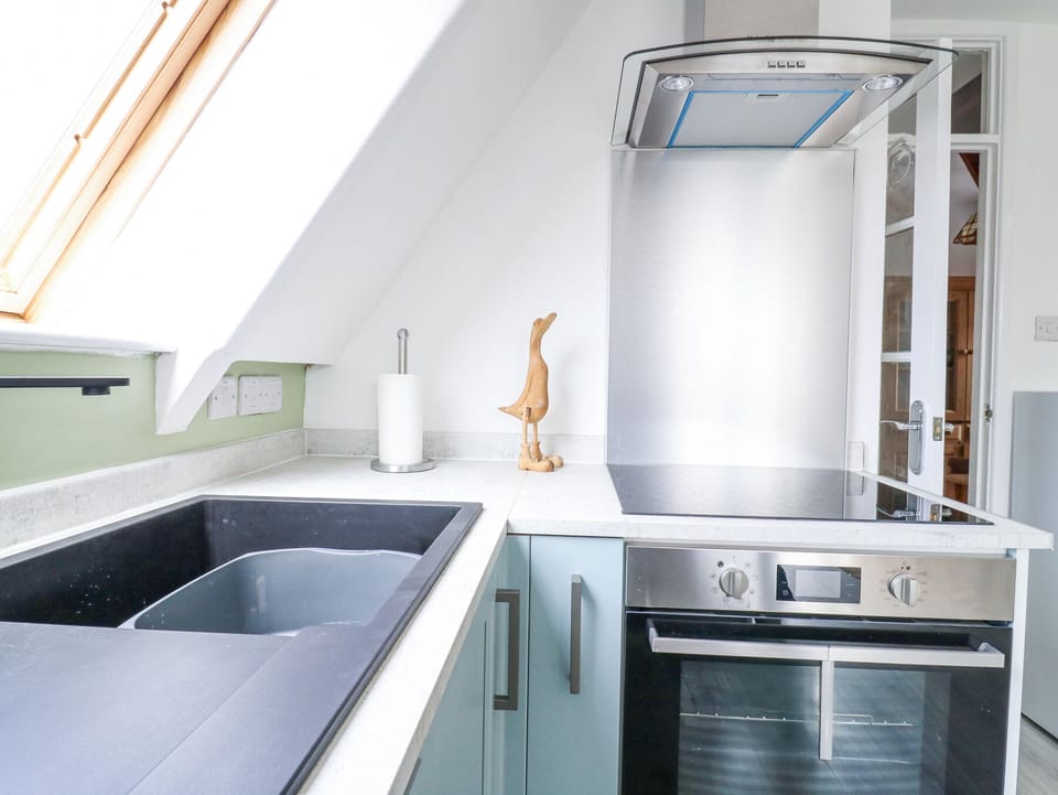 Dishwasher, cookware/dishes/utensils