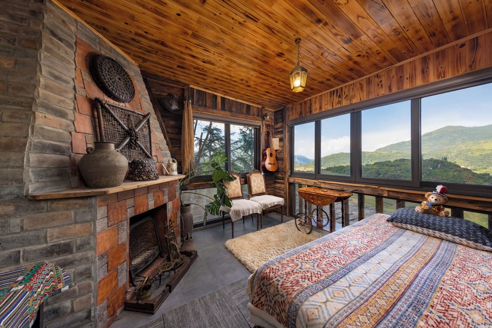 Design Double Room, Fireplace, Mountain View | Individually decorated, free WiFi, bed sheets
