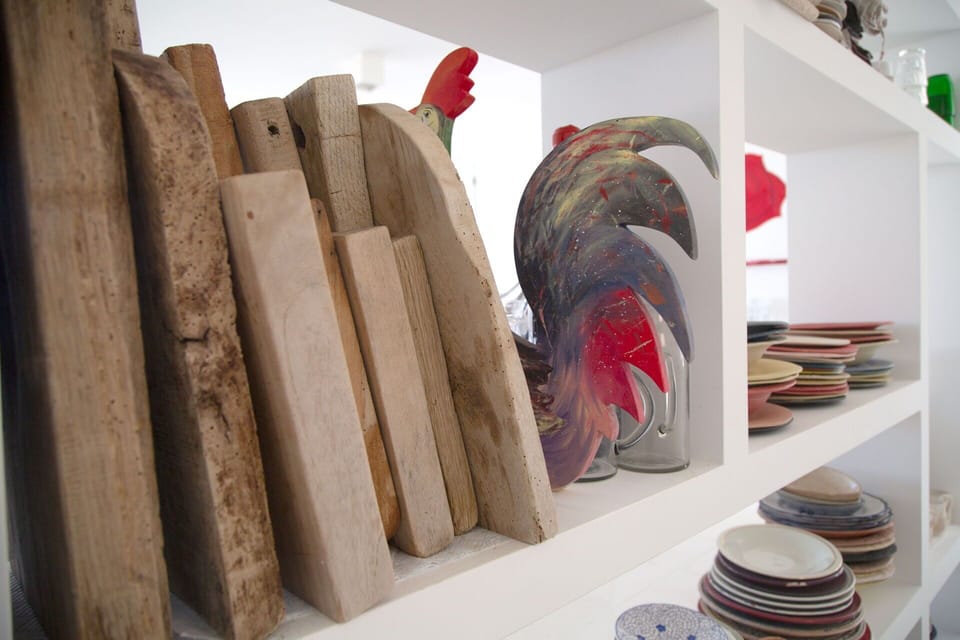 Shelving, Interior Design, Shelf, Pottery, Porcelain, Ceramic, Natural Material, Serveware, Dishware