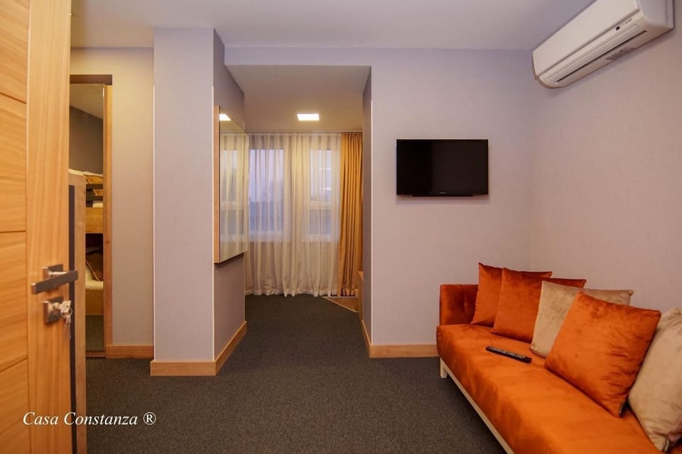 Comfort Suite, Ensuite | Desk, laptop workspace, free WiFi