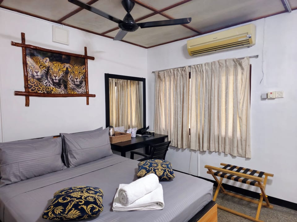 Superior Double Room, Garden View | Egyptian cotton sheets, premium bedding, desk, free WiFi