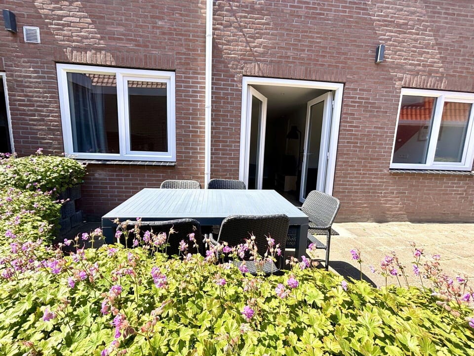 Washing Machine, Clothes Dryer, Laundry Room, Major Appliance, Laundry, Interior Design, Home Appliance, Flooring, Floor, Kitchen Appliance