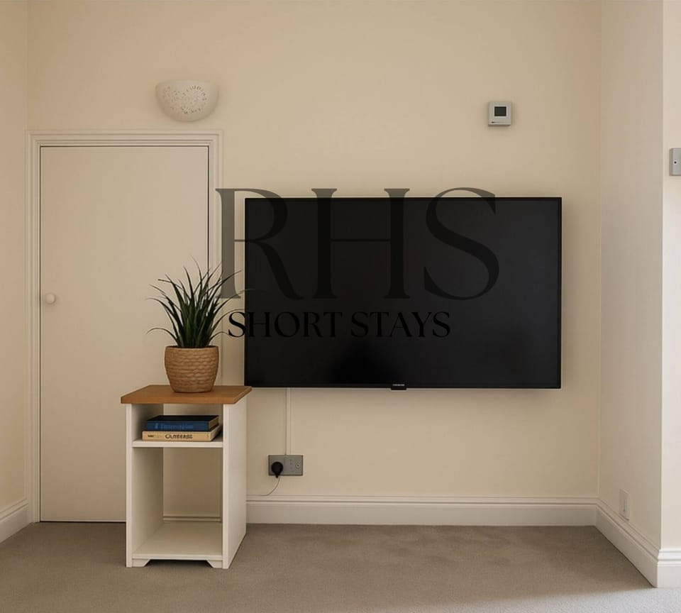 House, 4 Bedrooms, Garden View | Room amenity