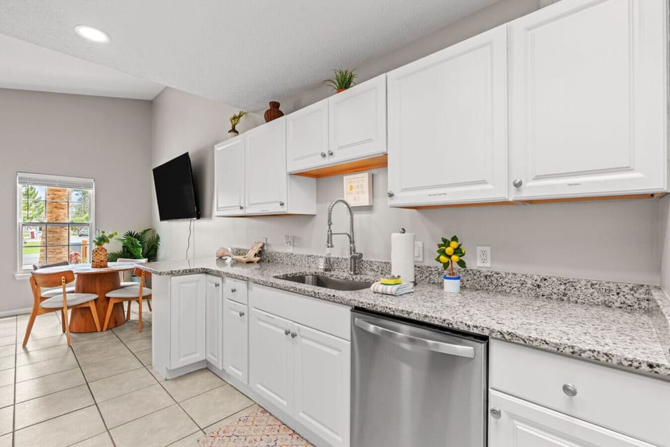 Your brand new kitchen awaits you!