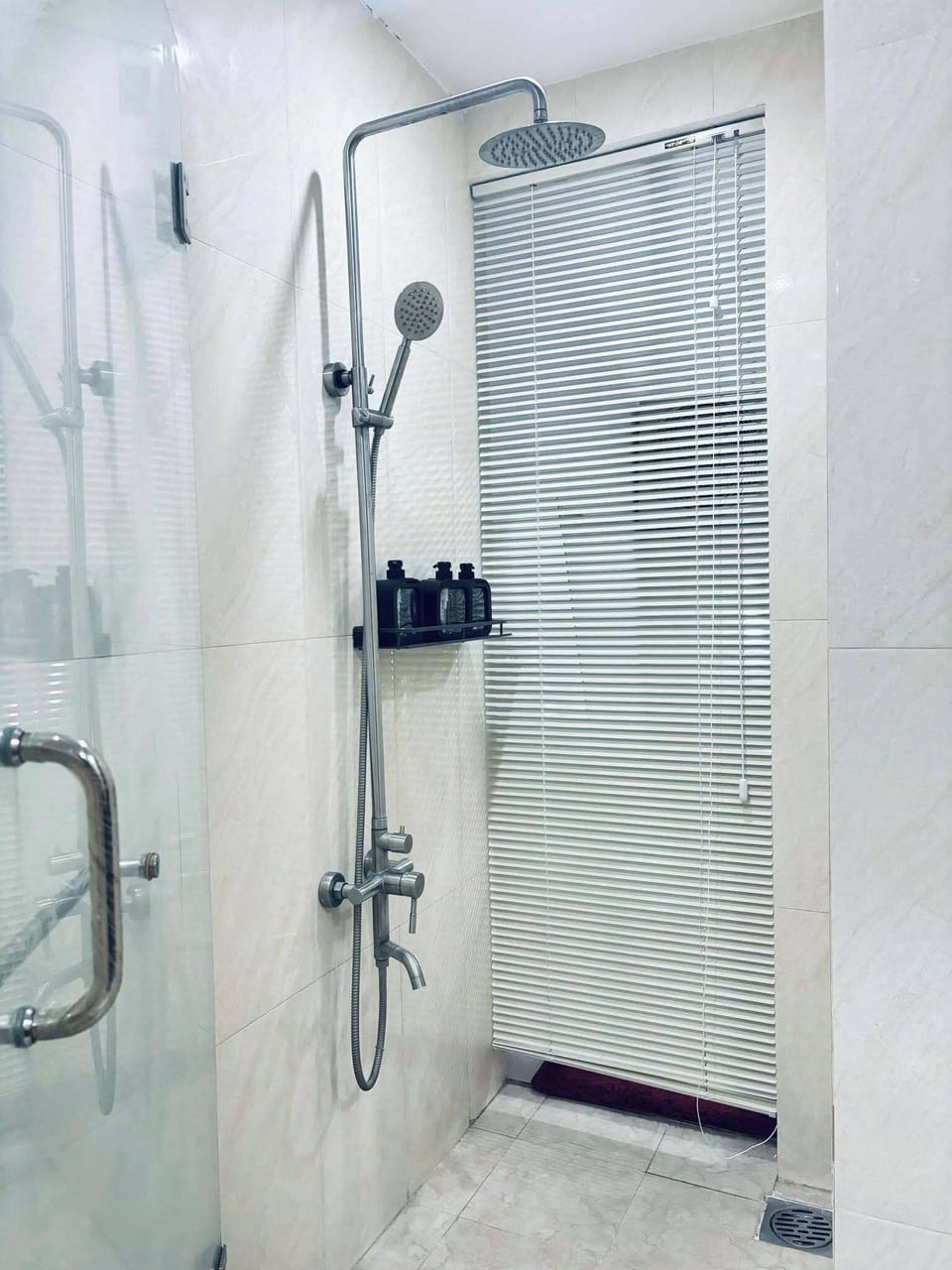 Basic Double Room Single Use | Bathroom