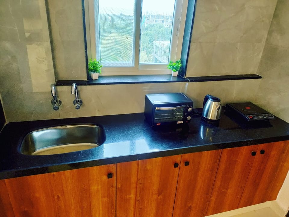 Fridge, microwave, oven, dishwasher