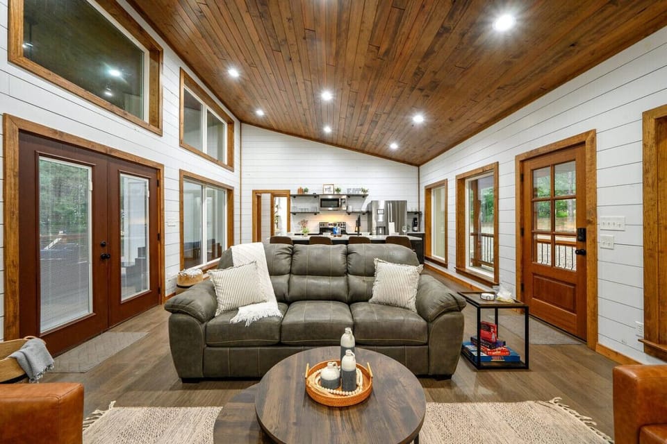 Spacious, bright, and ready for memory-making.