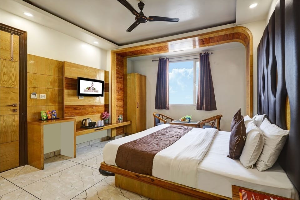 Deluxe Room | Egyptian cotton sheets, premium bedding, desk, free WiFi