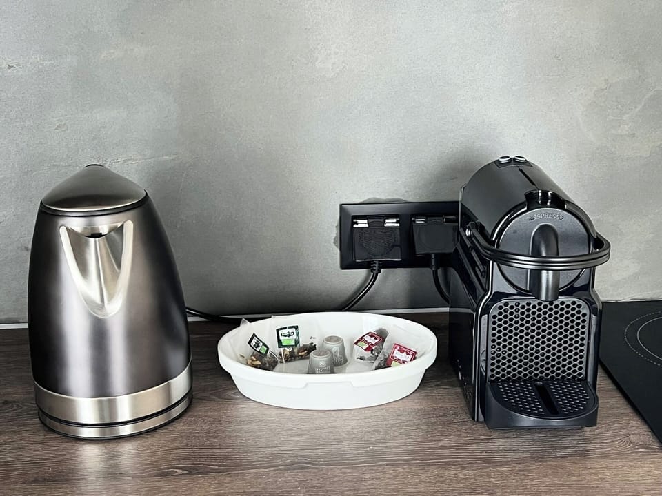 Junior Suite, River View | Private kitchen | Microwave, stovetop, cookware/dishes/utensils