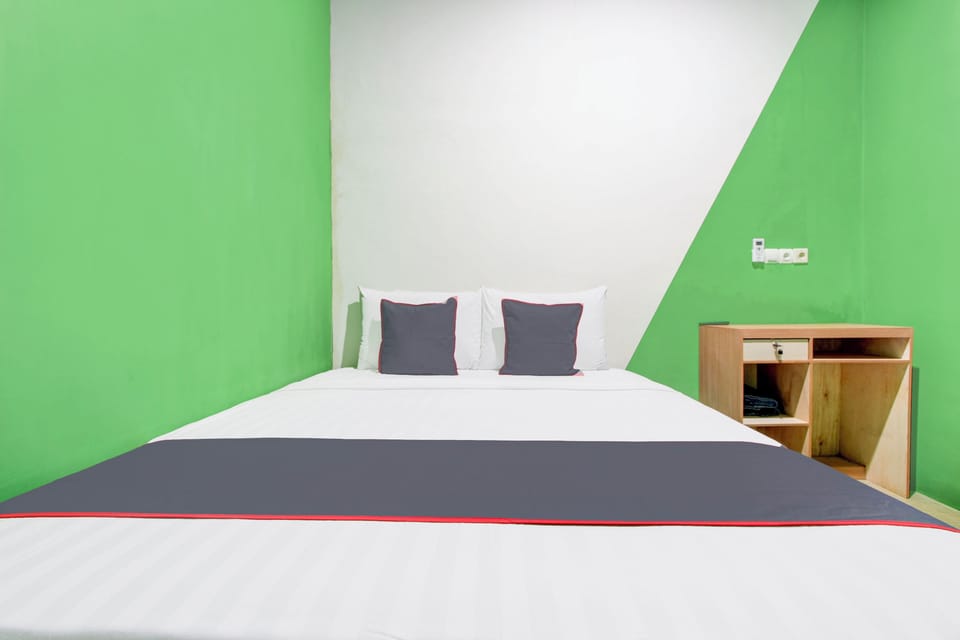Deluxe Double Room | Free WiFi, bed sheets