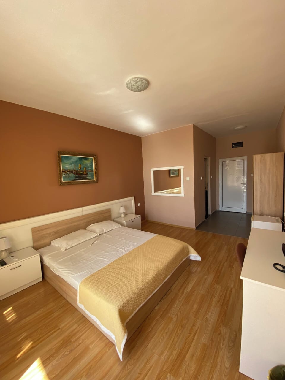 Desk, free WiFi, bed sheets