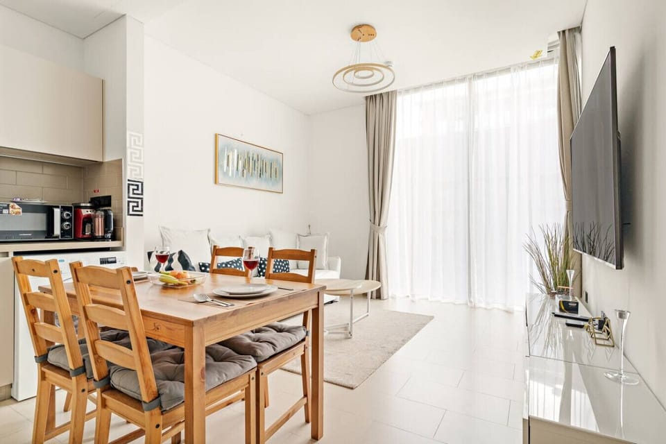 Dining Area: Bright space with stylish decor, perfect for meals and moments to cherish!