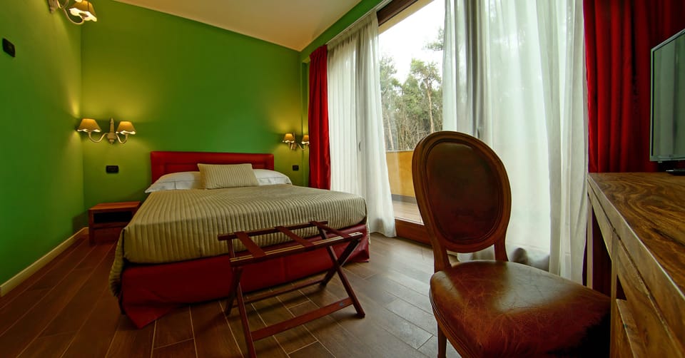 Standard Double Room, Balcony | Minibar, in-room safe, desk, free WiFi
