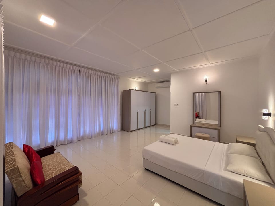 Luxury Triple Room, Mountain View | Free WiFi