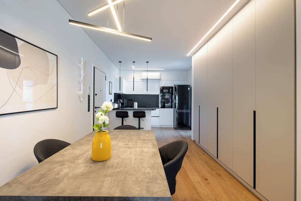 Apartment, 2 Bedrooms, Kitchen, City View | In-room dining