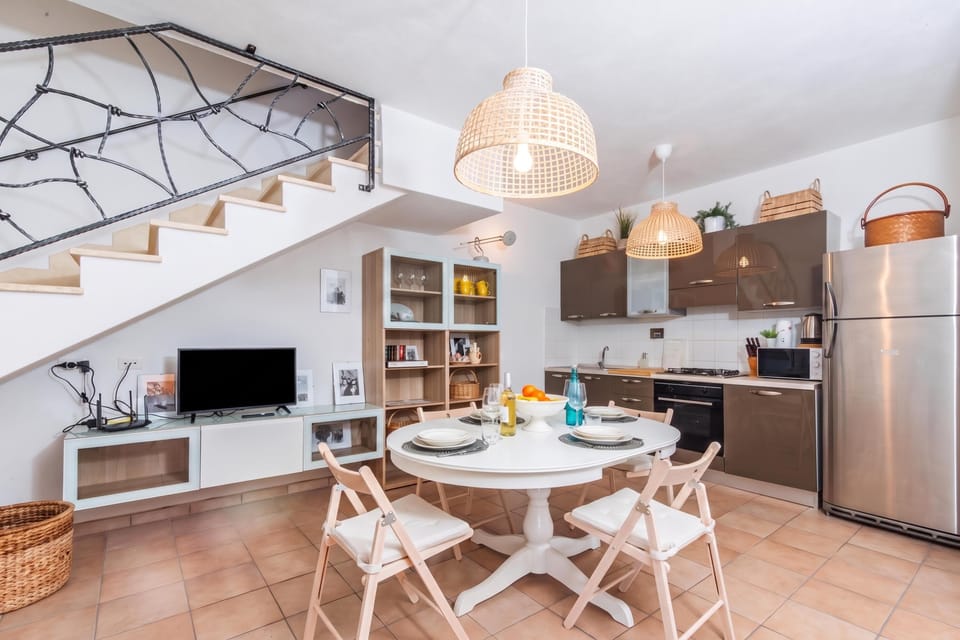 Family Apartment, 2 Bedrooms, Refrigerator & Microwave (House Sardinia La Dolce Vita) | Private kitchen
