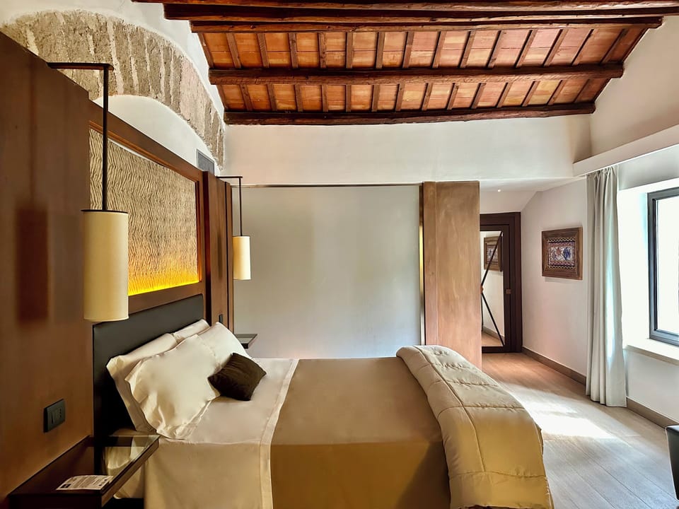 Suite tripla | Premium bedding, minibar, in-room safe, desk