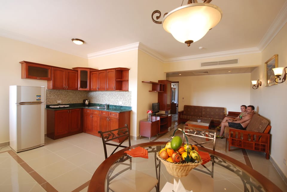 Minibar, in-room safe, desk, blackout drapes