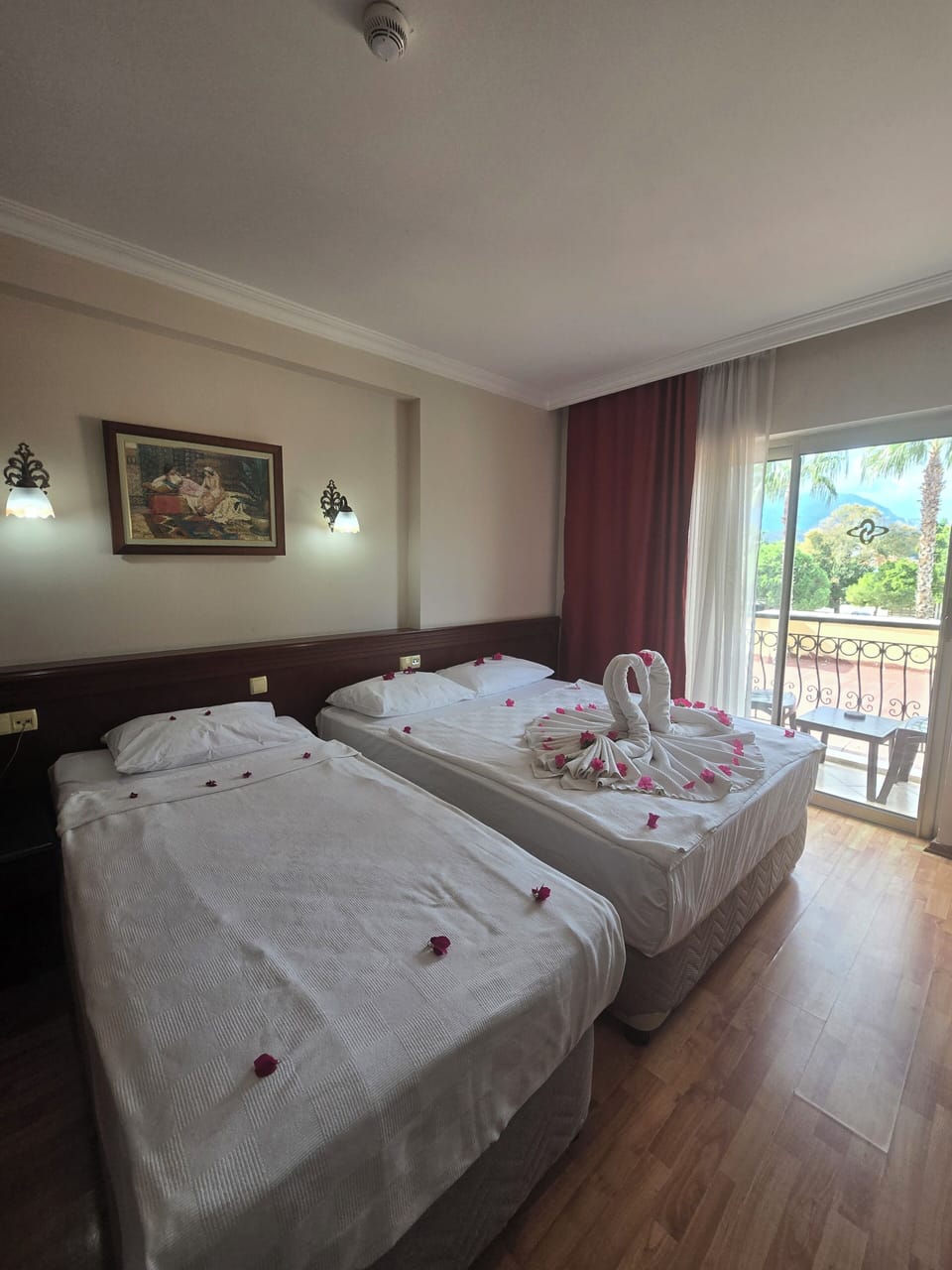 Standard Double or Twin Room | Premium bedding, minibar, in-room safe, desk