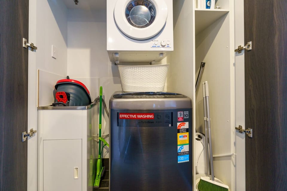 Practical laundry with washer and dryer included, making it easy to manage your laundry while away from home.