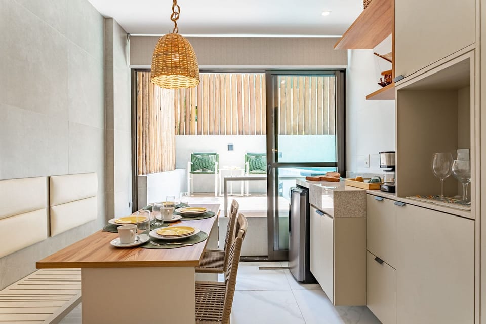 Apartment | Dining